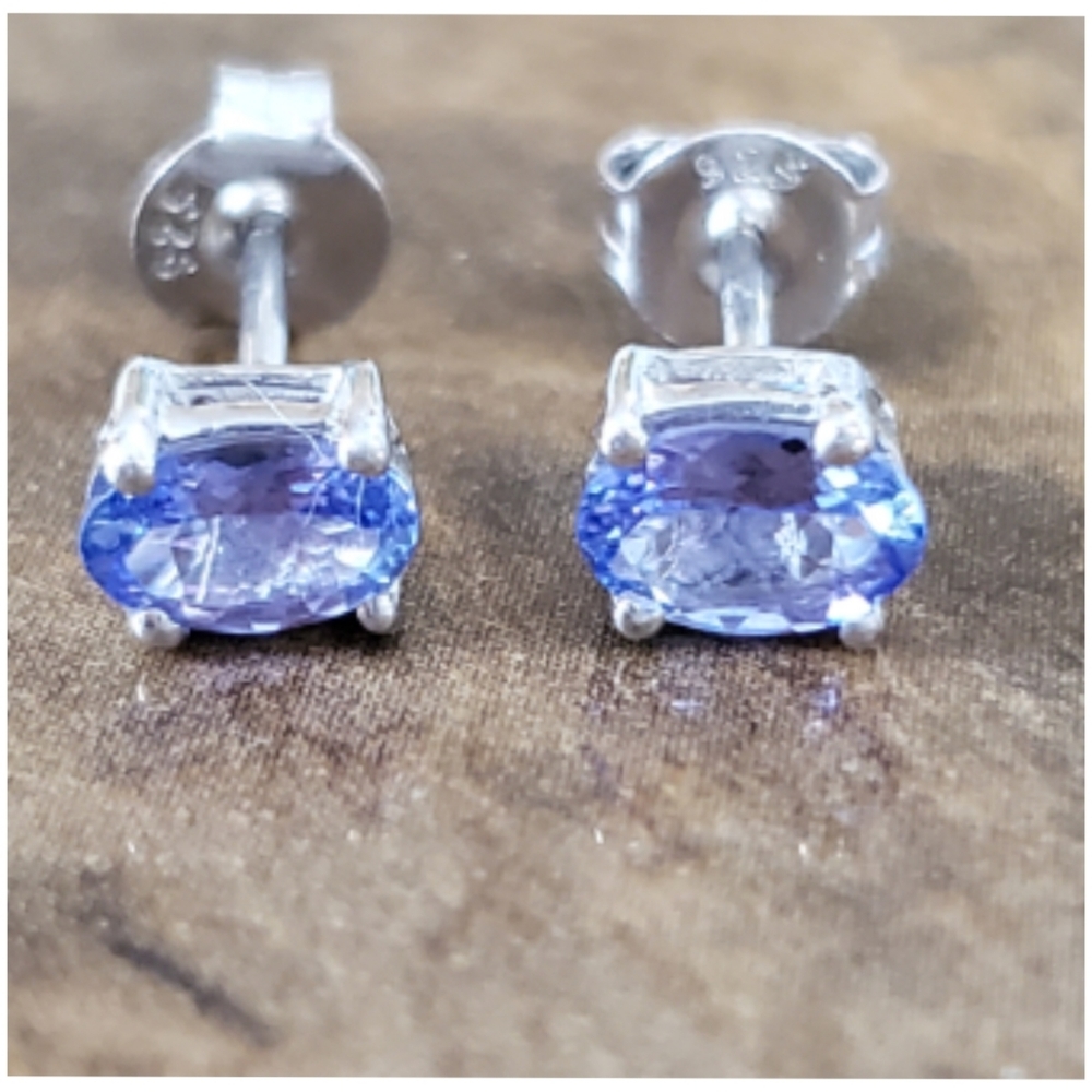 Genuine 1ct Violet, Oval Tanzanite Earrings